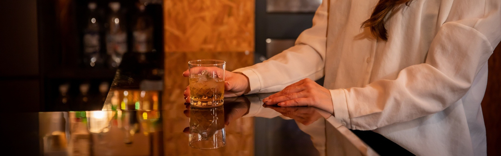Sake Roku Rin 日本酒女子 | 大阪府梅田のダイニングバーならSAKE&Dining 凛 Rin